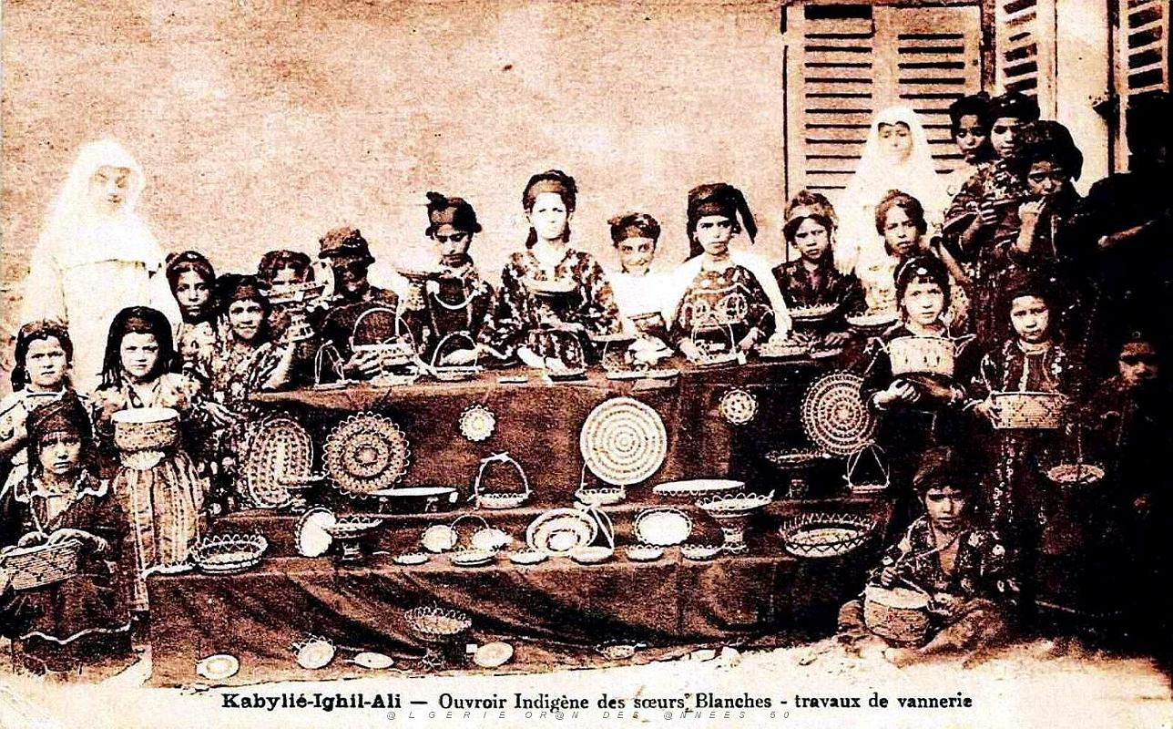 Ighil-Ali - Kabylie - Les Soeurs Blanches - Vannerie .jpg